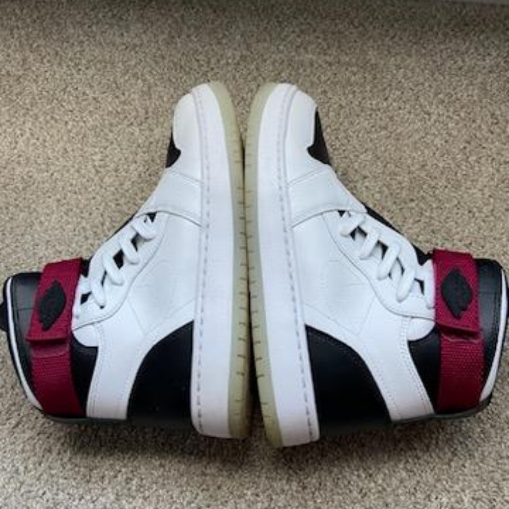 Nike Women's Jordan Novas with box - Picture 6 of 7